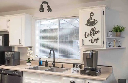 Langlois House | Majestic ocean views. Hot-tub. Relaxation+tranquility