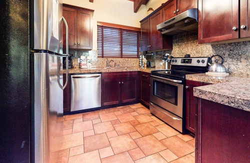 Mammoth Lakes Condo | Mammoth Estates 229 Spacious Pet-friendly Mountain Modern Condo with Private Washer Dryer by RedAwning