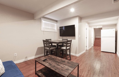 Northside House | @ Marbella Lane - 2BR LwrLvl Home 11-Min to Levi's