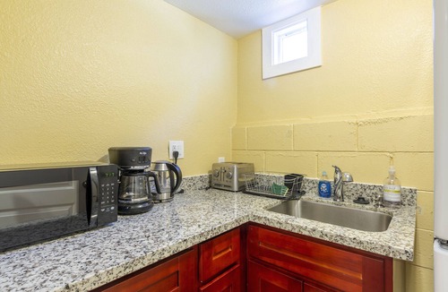 Northside House | @ Marbella Lane - 2BR LwrLvl Home 11-Min to Levi's