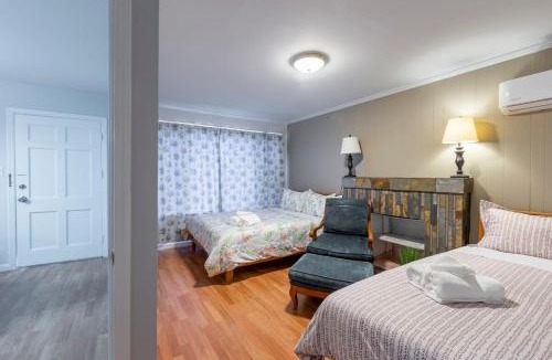 Redwood City House | Marbella Lane - 3BR House DTWN RWC Parking
