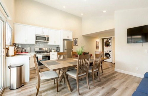 Willow Glen House | Marbella Lane Duplex San Jose 10-Min to Levi’s