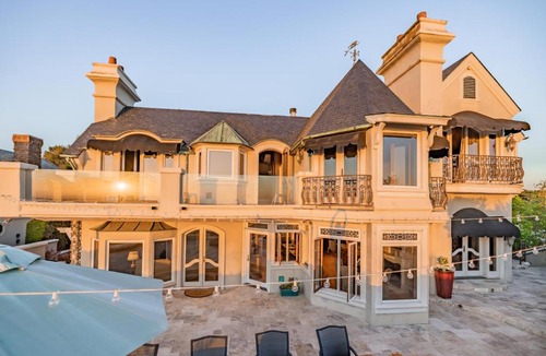 Harbor Ridge House | @ Marbella Lane – Luxurious Castle in the sky