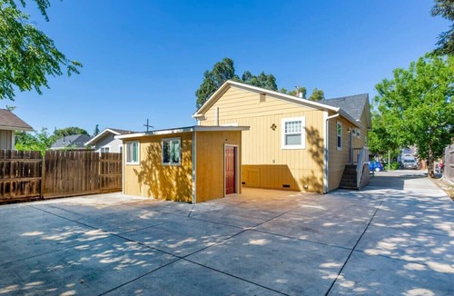 Northside House | @ Marbella Lane - MiniGuest House 11-Min to Levi's
