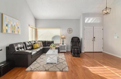 Noble House | #MarbellaLane-4BR SiliconValley Gem 16Min to Levi's