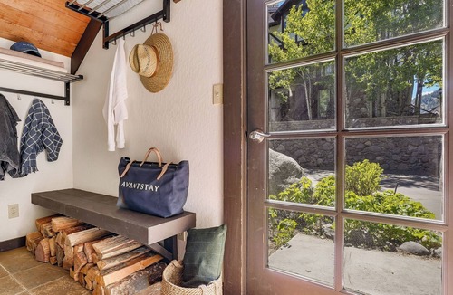 Olympic Valley Cabin | Marillac by Avantstay Gorgeous Ski Cabin w/Balcony & Patio