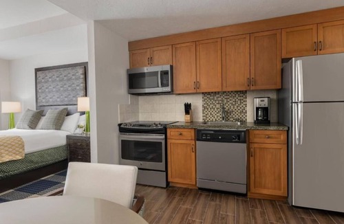 Lakeside Park Hotel | Marriott Grand Residences Hotel - Guest Room, beautiful cozy room.
