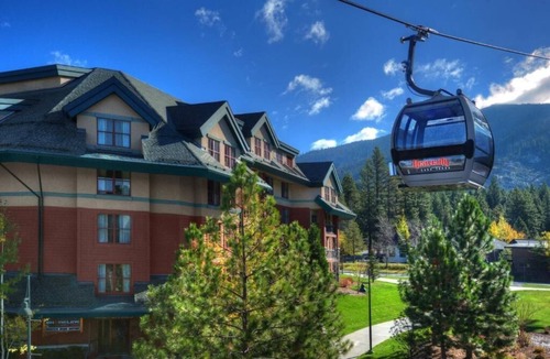Lakeside Park Resort | Marriott Timber Lodge at Lake Tahoe. Perfect for skiing or nature walks.