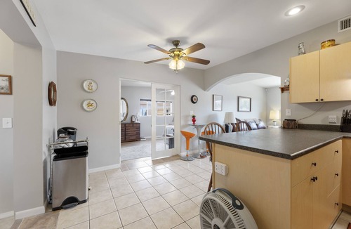 Black Canyon City House | Mary's Black Canyon City Place