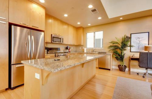 Menlo Park Apartment | Menlo Park 3br w balcony garden nr shops SFO-1528