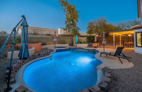 East Mesa House | Mesa Free Heated Pool Remodeled Luxury Billiards Closed to 202 Red Mountain