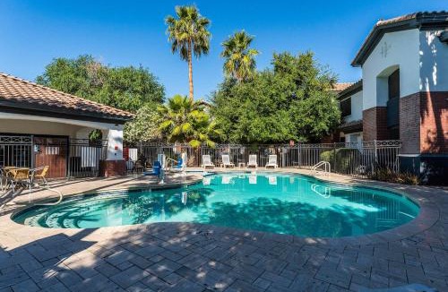 Chandler Apartment | Metro Chandler Extended Stay - Serene 2 Bed