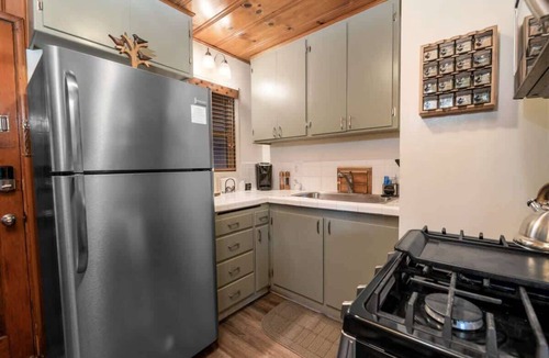Crestline House | Micro Cabin | 1Bed + Loft