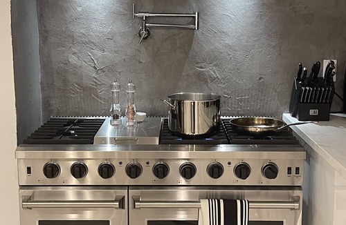 Sunrise Vista Chino House | Mid Century 4 bed 3 Bath in Heart of Palm Springs Movie Colony Close to Town!