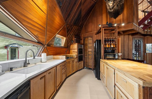 Atascadero House | Mid Century Dome Close to Wineries