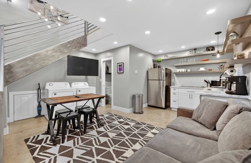 Midtown Sacramento House | Midtown Charm: Loft & Private Parking—Perfect Spot