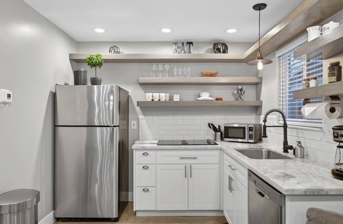 Midtown Sacramento House | Midtown Charm: Loft & Private Parking—Perfect Spot