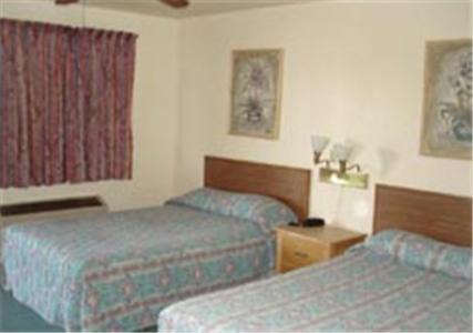 East Mesa Hotel | Miles Motel
