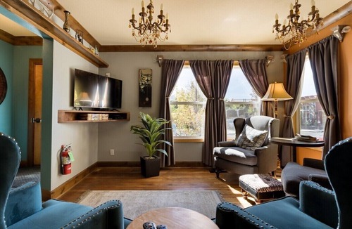 Old Bend Bed & Breakfast | Mill Inn Boutique Hotel