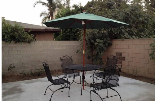 El Monte House | Mini single family house 2 bedrooms 1 bathroom with 3 beds.