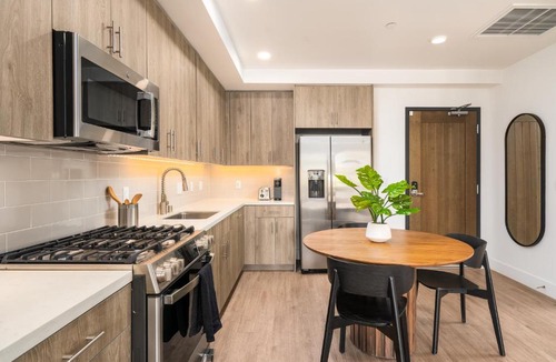Menlo Park Hotel | Mint House Menlo Park by Kasa