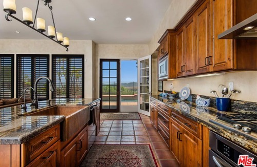 Murrieta House | Minutes to Temecula Wineries, 4Bed/Pool/Spa/Views! Refreshed Spanish Hacienda