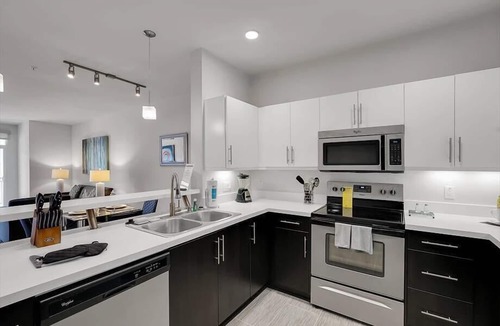 Mira Mesa Apartment | Mira Mesa Square 1 BR | pool | gym