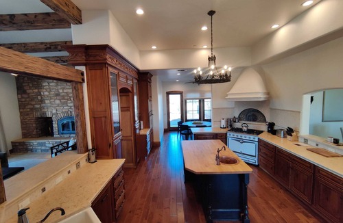 Paso Robles House | Mira Vista Vineyard Estate - Pool and Spa