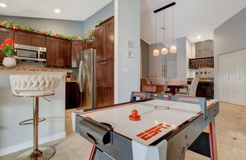 Las Vegas House | Mirage Pool House - Relaxation oasis. Swim & Play