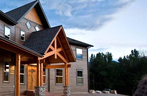 Huson House | Missoula Private Riverfront Luxury