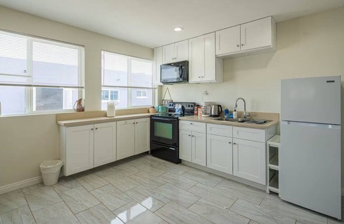 Coldwater Springs House | Modern 2BR with Pool & Near Phoenix Raceway