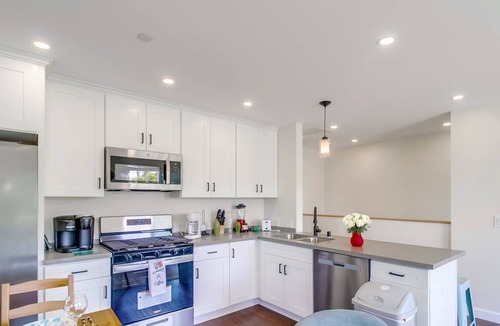 National City House | Modern 3-Bed 3-Bath w King Bed, Crib, near San Diego Gaslamp, Downtown, Beach!