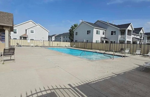 Spanish Fork Condo | Modern 3-Bedroom Condo with Garage, Pool Access, Wifi, and Prime Location!