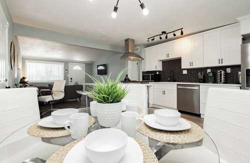 Winchester House | Modern 3BR Home w/Backyard Oasis, Near the Strip