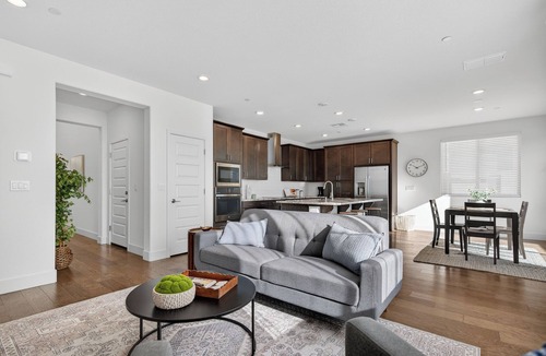 Elk Grove House | Modern 3BR in Elk Grove | Near Shopping & Parks