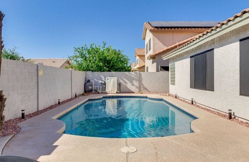Garden Lakes Landing House | Modern 3BR w/Private Heated Pool Near Westgate + Cardinals Stadium + Race Way,