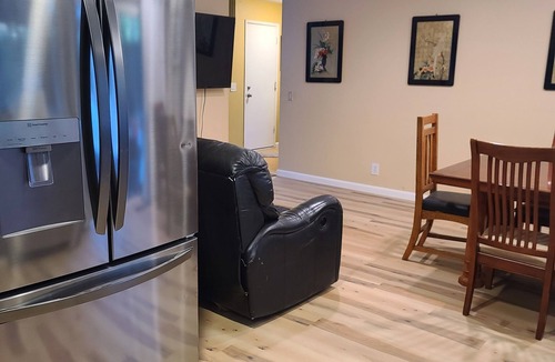 Edenvale House | Modern 5-bedroom house with AC in San Jose