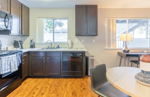 South San Jose Apartment | Modern Apartment in Prime Location (ID6920X50)