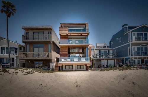 Seal Beach House | Modern Beach Front 4 Story Ocean and Sunset View Home