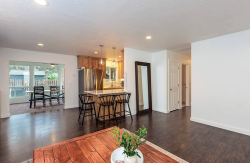 Larkspur House | Modern Bend Family-Friendly Home w/Fenced Yard