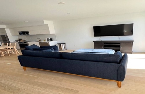 Land Park Apartment | Modern Brand New 2-bedroom/2bath apartment with AC, WiFi, close to downtown.