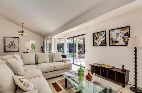 Araby House | Modern Club Med Oasis