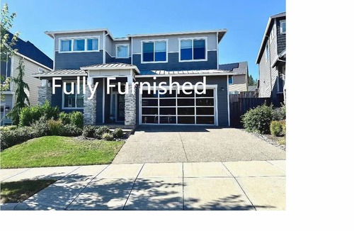 Cedar Mill House | Modern Comfort Meets Space in This 5BR Portland Home