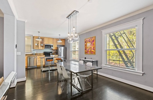 Downtown Portland Condo | Modern condo in heart of downtown