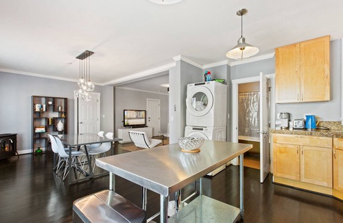 Downtown Portland Condo | Modern condo in heart of downtown