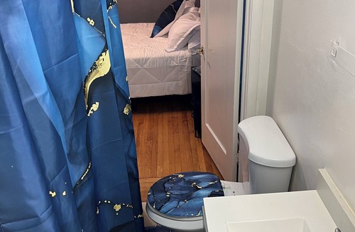 Rodeo House | Modern Corporate Housing/Wi-Fi/Near Refineries