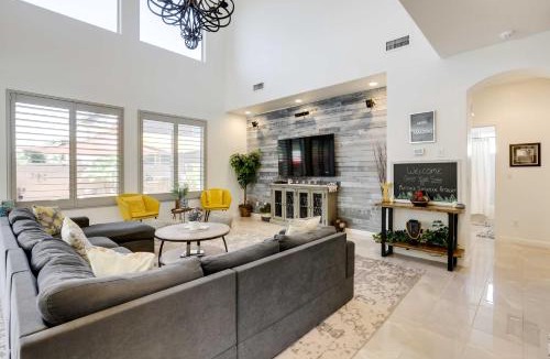 Cottonflower House | Modern Gem w/Fire Pit: 3 Mi to Goodyear Ballpark!