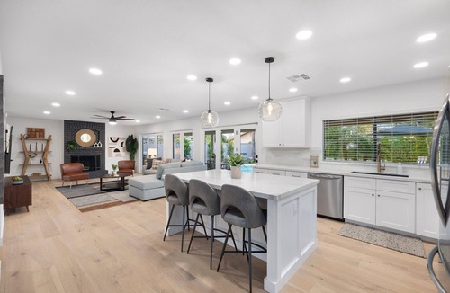 Paradise Valley Village House | Modern Home - Arcade & FREE pool heat!