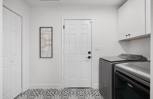 Paradise Valley Village House | Modern Home - Arcade & FREE pool heat!