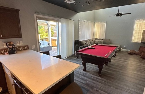 Enterprise House | Modern house with jacuzzi and Grill.